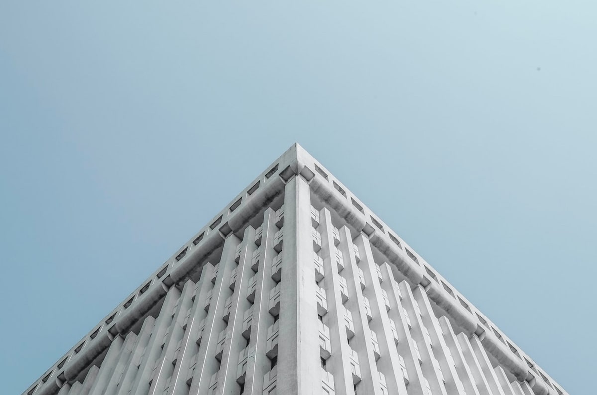 yl23455永利最新网址-行云流水！雷琼·塔克传跑 底线接球蓄力起飞双手炸筐